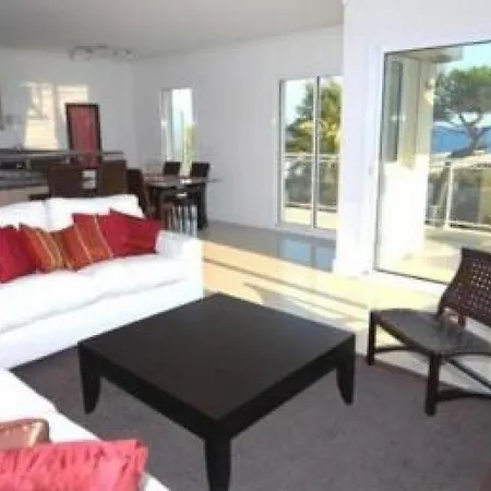 Stunning 2 Bed On The Seafront Of In A High Class Secure Building With Swimming Pool 463 Κάννες