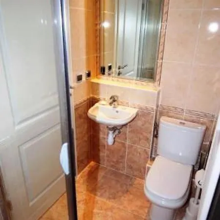 Stunning 2 Bed On The Seafront Of In A High Class Secure Building With Swimming Pool 463 Lägenhet