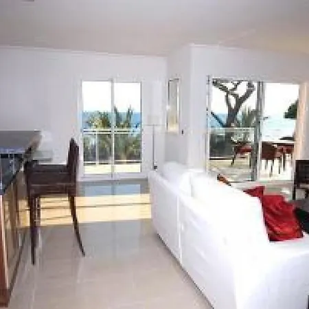 Stunning 2 Bed On The Seafront Of In A High Class Secure Building With Swimming Pool 463 公寓 戛纳