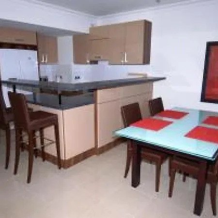 Stunning 2 Bed On The Seafront Of In A High Class Secure Building With Swimming Pool 463 Appartement *