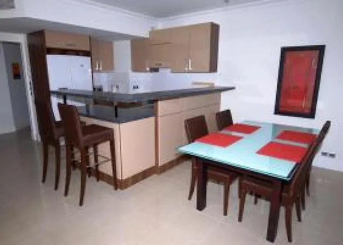 Stunning 2 Bed On The Seafront Of In A High Class Secure Building With Swimming Pool 463 アパート *